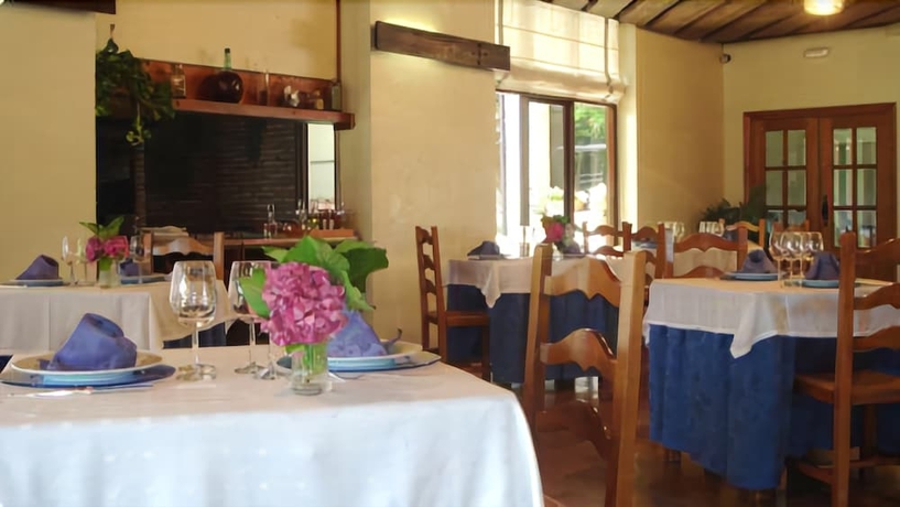 Imagen del bar/restaurante del Hotel Baztán. Foto 4