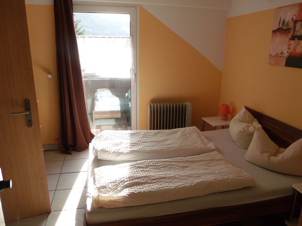 Imagen del bar/restaurante del Hotel B+b Sonnenmatte Near Badeparadies. Foto 3