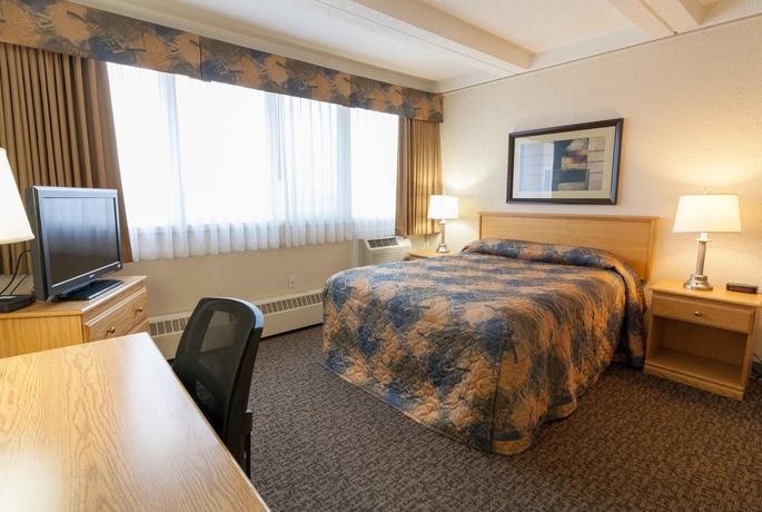 Imagen de la habitación del Hotel Bcminns Fort Mcmurray. Foto 6