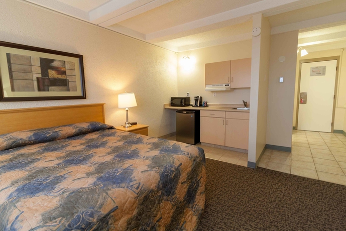 Imagen de la habitación del Hotel Bcminns Fort Mcmurray. Foto 8