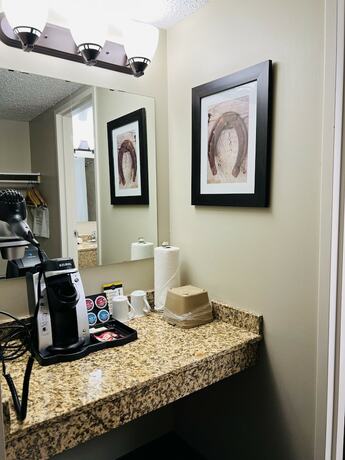 Imagen general del Hotel Bcminns Lloydminster. Foto 7
