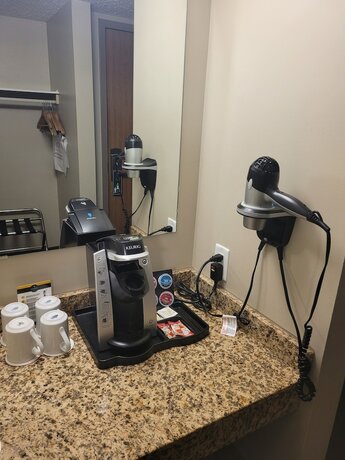 Imagen de la habitación del Hotel Bcminns Lloydminster. Foto 20