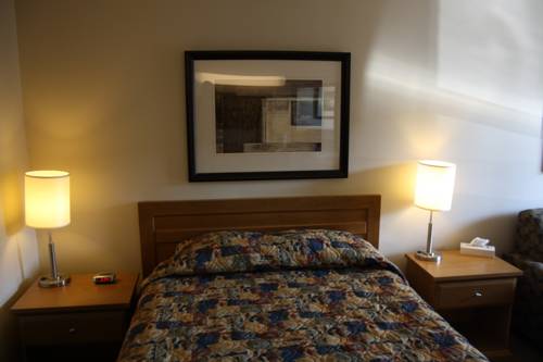 Imagen de la habitación del Hotel Bcminns Peace River. Foto 5