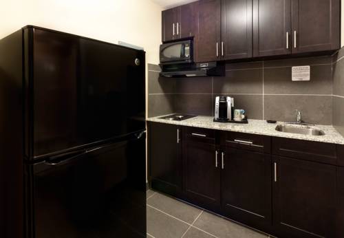 Imagen de la habitación del Hotel Bcminns Peace River. Foto 9