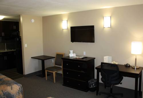 Imagen de la habitación del Hotel Bcminns Peace River. Foto 13