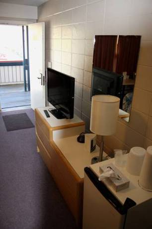 Imagen de la habitación del Hotel Bcminns Peace River. Foto 16