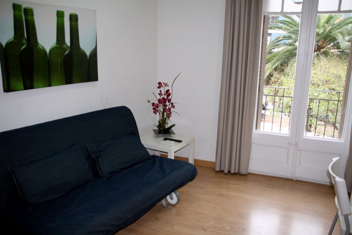 Imagen de los interiores del Hotel Bcnstop Parc Güell. Foto 5