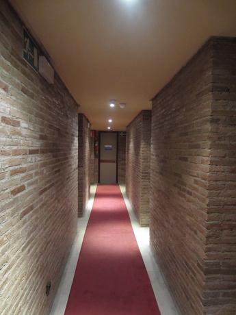 Imagen de los interiores del Hotel Bcool Murcia. Foto 15