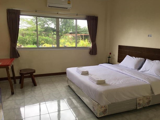 Imagen de la habitación del Hotel Be Fine Sabuy and Resort. Foto 11