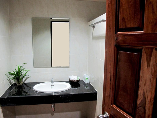 Imagen de la habitación del Hotel Be Fine Sabuy and Resort. Foto 14