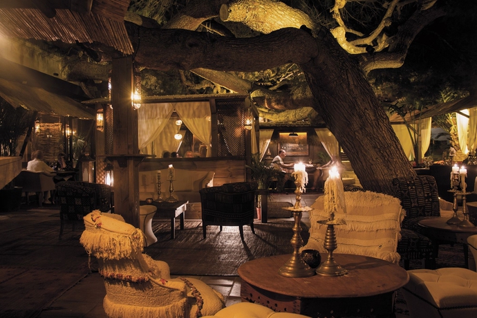 Imagen del bar/restaurante del Hotel Be Live Adults Only La Cala Boutique. Foto 2