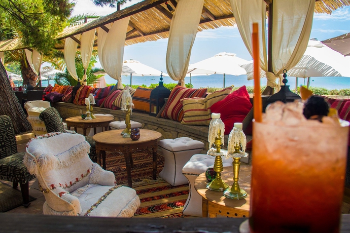 Imagen del bar/restaurante del Hotel Be Live Adults Only La Cala Boutique. Foto 7