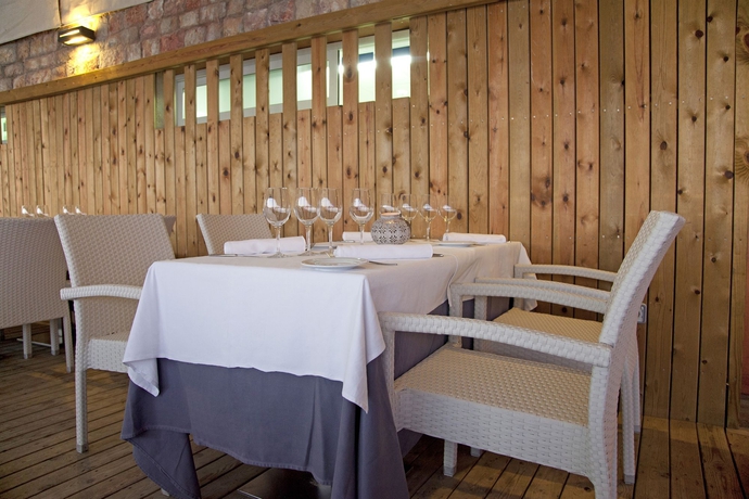 Imagen del bar/restaurante del Hotel Be Live Adults Only La Cala Boutique. Foto 13