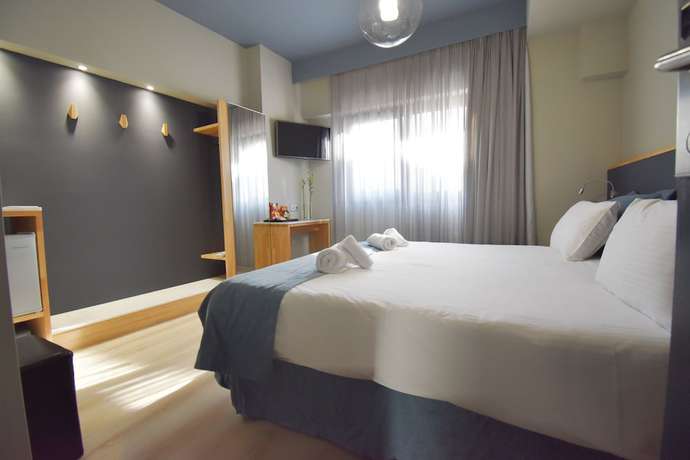Imagen de la habitación del Hotel Be My Guest Athens. Foto 5
