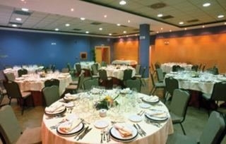 Imagen del bar/restaurante del Hotel Be Smart Pamplona. Foto 2