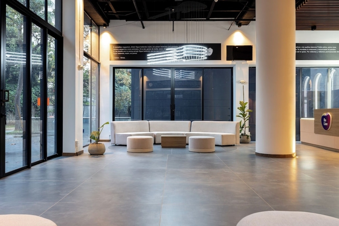 Imagen de los interiores del Hotel Be live. Foto 6