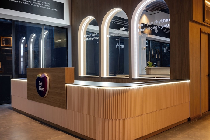Imagen de los interiores del Hotel Be live. Foto 9