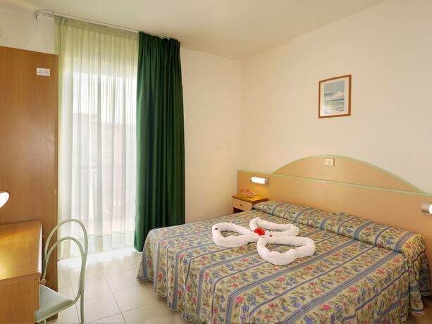 Imagen de la habitación del Hotel Beach 2. Foto 16