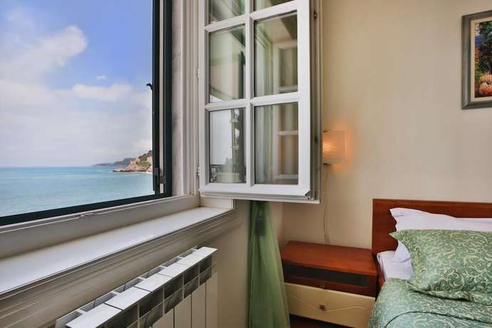 Imagen de la habitación del Hotel Beach Apartments Montesan. Foto 10