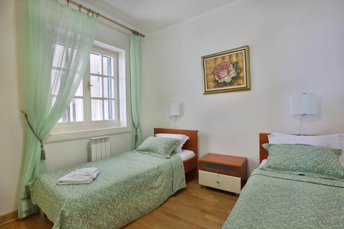 Imagen de la habitación del Hotel Beach Apartments Montesan. Foto 19
