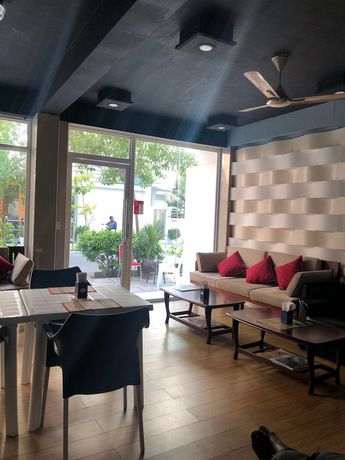 Imagen de los interiores del Hotel Beach Arena Inn. Foto 20