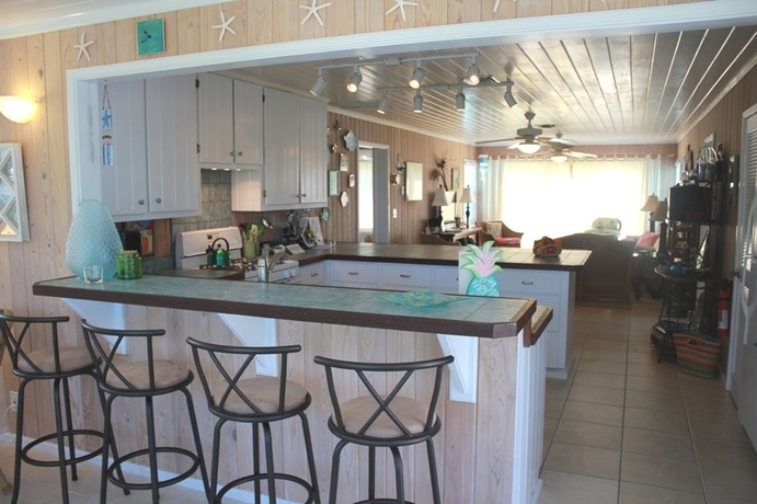 Imagen de los interiores del Hotel Beach Bags. Foto 13