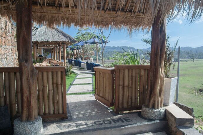 Imagen general del Hotel Beach Balcony Ocean View Villa. Foto 4