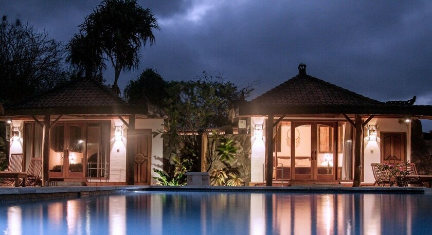 Imagen de la piscina del Hotel Beach Balcony Ocean View Villa. Foto 16