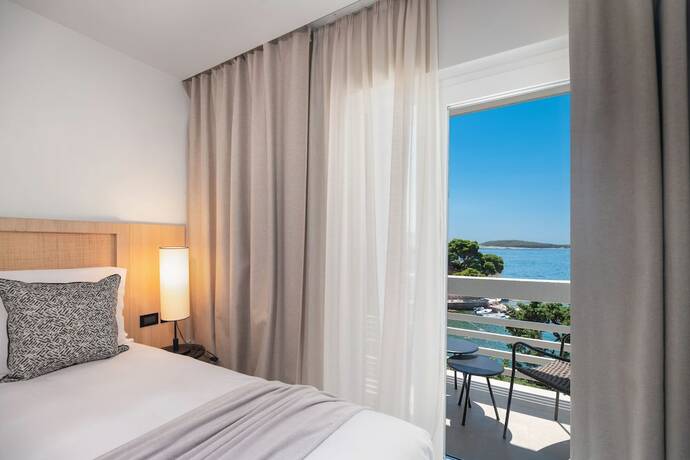Imagen de la habitación del Hotel Beach Bay Hvar. Foto 14
