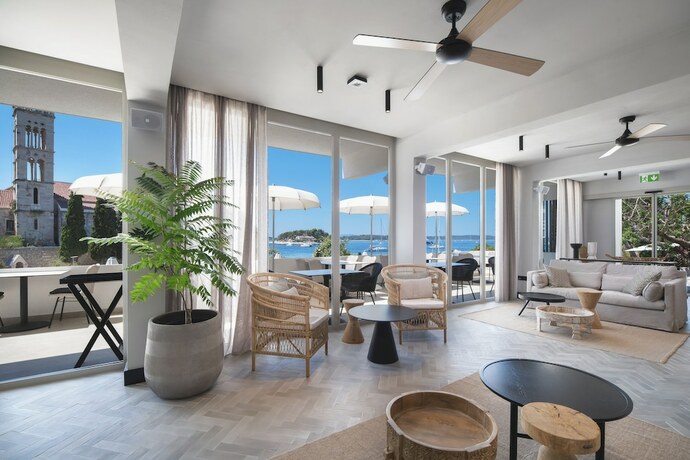 Imagen general del Hotel Beach Bay Hvar. Foto 12