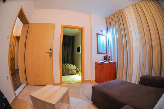 Imagen de los interiores del Hotel Beach Bozikovina. Foto 11