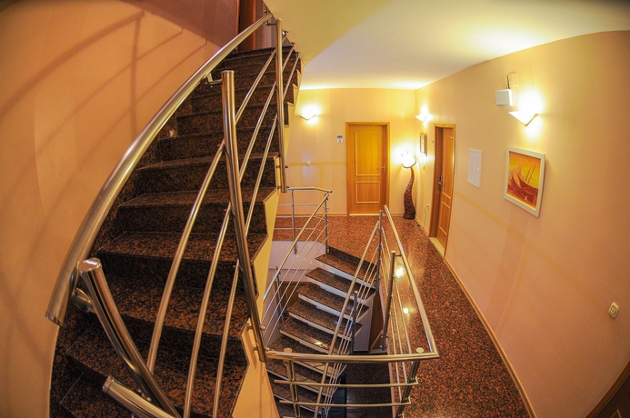 Imagen de los interiores del Hotel Beach Bozikovina. Foto 12