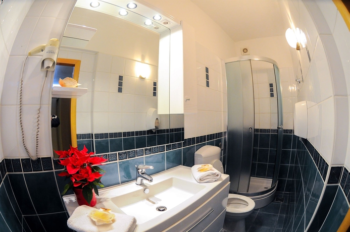 Imagen de la habitación del Hotel Beach Bozikovina. Foto 3