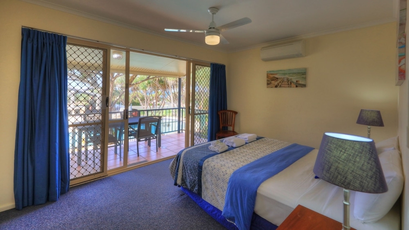 Imagen de la habitación del Hotel Beach Breakers Resort. Foto 15