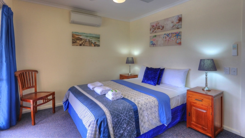 Imagen de la habitación del Hotel Beach Breakers Resort. Foto 16