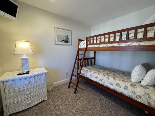 Imagen general del Hotel Beach Breeze Inn. Foto 4