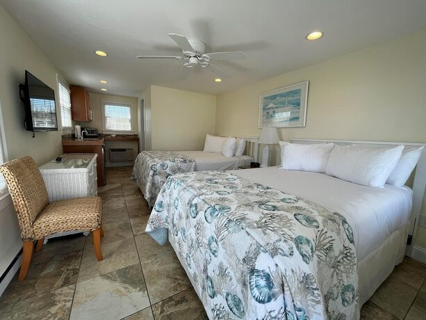 Imagen de la habitación del Hotel Beach Breeze Inn. Foto 13