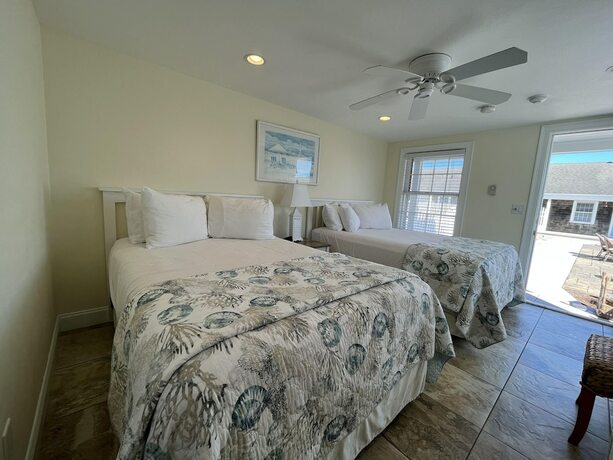Imagen de la habitación del Hotel Beach Breeze Inn. Foto 14
