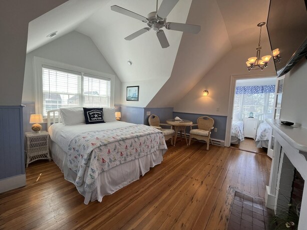 Imagen general del Hotel Beach Breeze Inn. Foto 6