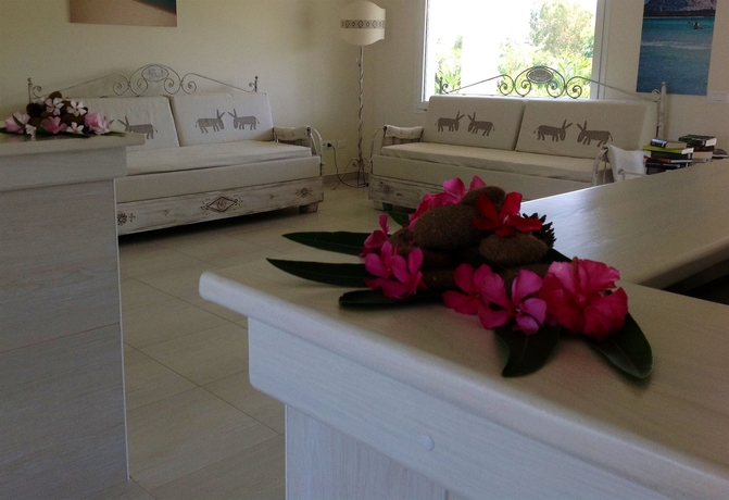 Imagen de los interiores del Hotel Beach Budoni. Foto 14