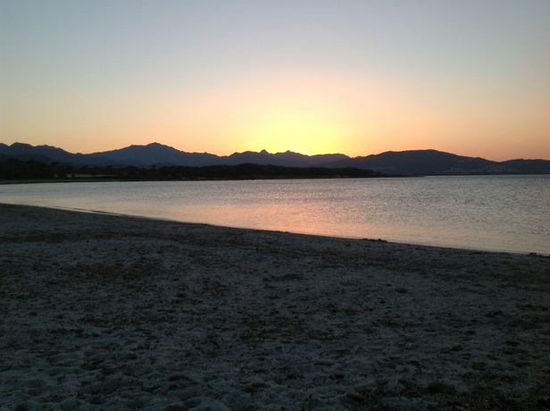 Imagen de los exteriores del Hotel Beach Budoni. Foto 11