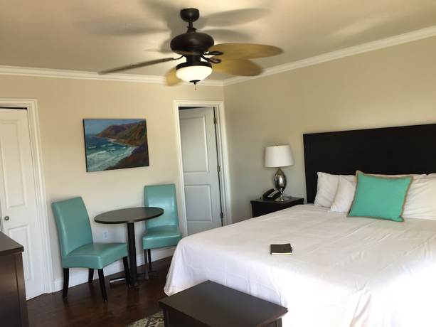 Imagen de la habitación del Hotel Beach Bungalow Inn and Suites. Foto 3
