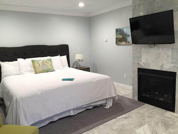 Imagen de la habitación del Hotel Beach Bungalow Inn and Suites. Foto 4