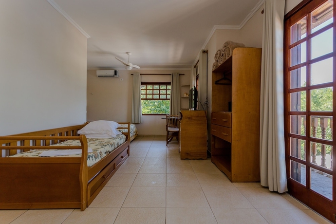 Imagen de la habitación del Hotel Beach Cambury. Foto 3