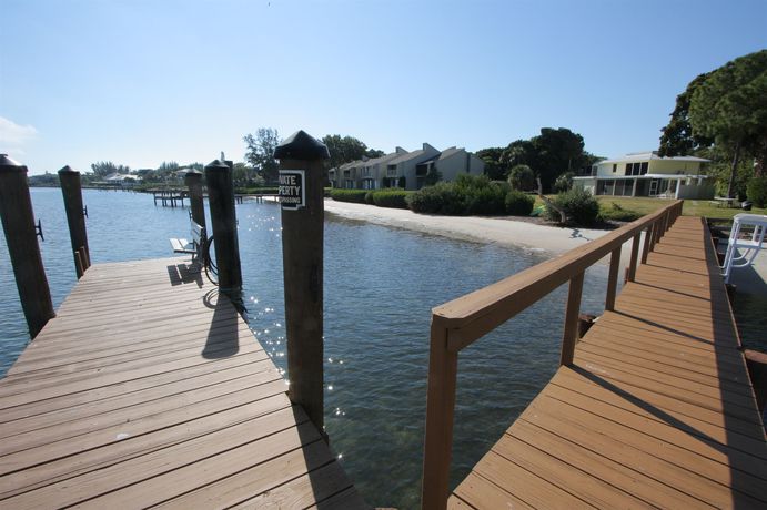 Imagen de los exteriores del Hotel Beach Castle Resort By Rva. Foto 7