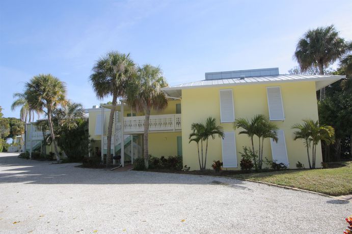 Imagen de los exteriores del Hotel Beach Castle Resort By Rva. Foto 12