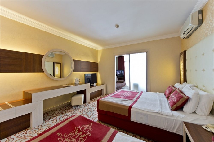 Imagen de la habitación del Hotel Beach Club Doğanay. Foto 5