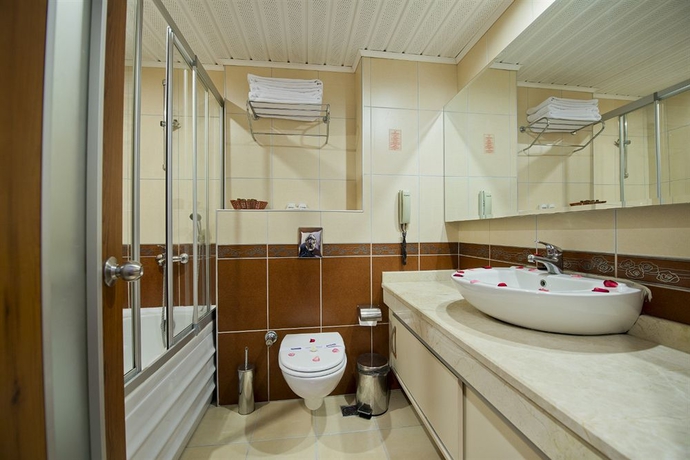 Imagen de la habitación del Hotel Beach Club Doğanay. Foto 8