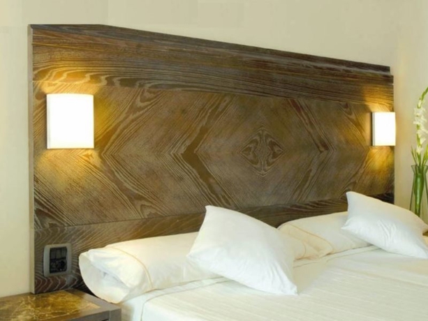 Imagen general del Hotel Beach Club Font de Sa Cala. Foto 10