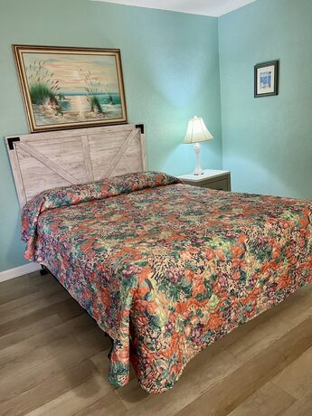 Imagen de la habitación del Hotel Beach Colony Motel. Foto 13